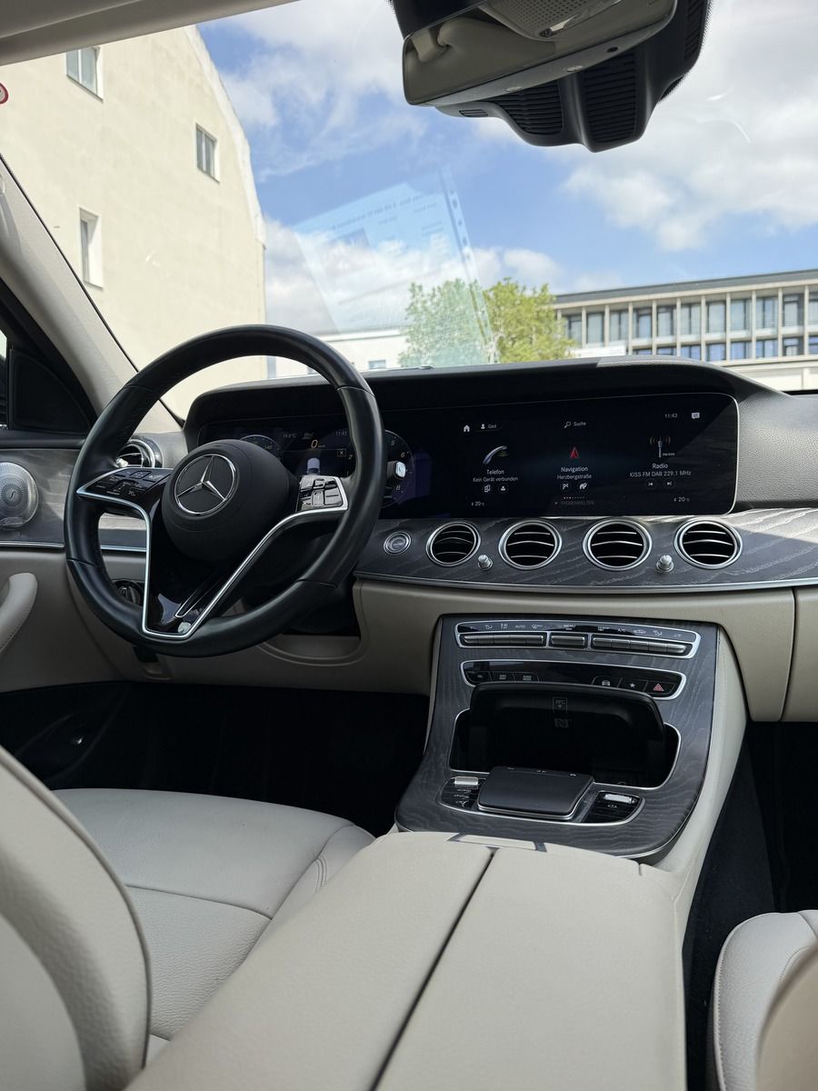 Mercedes-Benz E 450 4MATIC Hybrid/Benzin Bourmaster foto 5