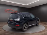 Mitsubishi Outlander Motion 2WD - Mitsubishi Outlander mit Diesel-Antrieb: Allradantrieb, Geländewagen