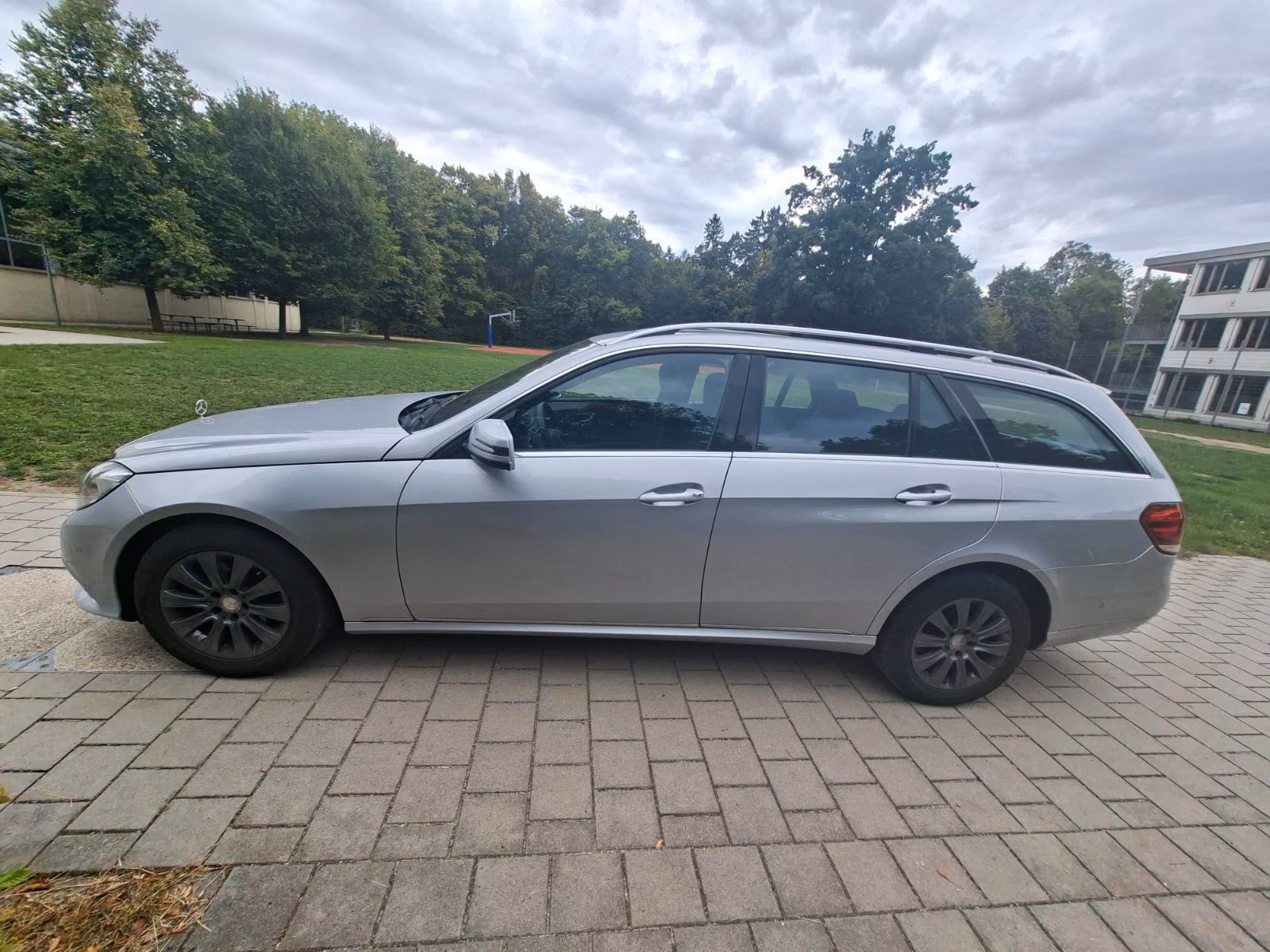 Mercedes-Benz E 220 d T-Model 9G Tronic