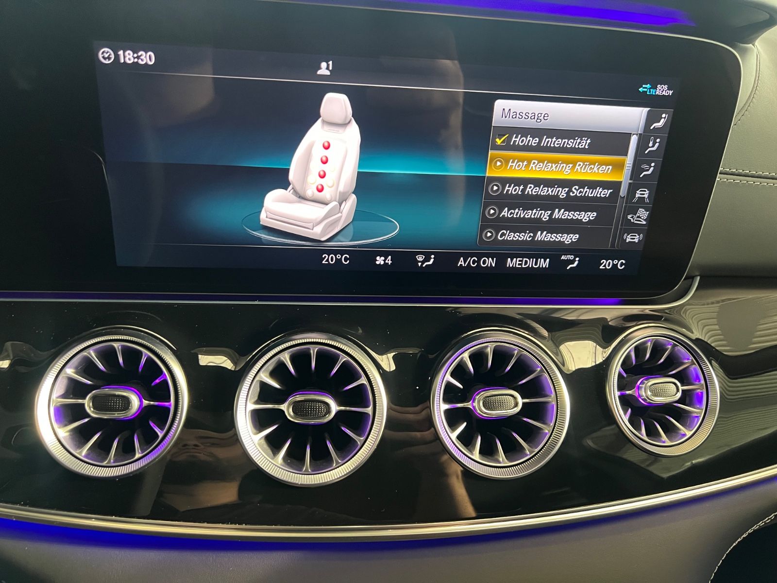 Fahrzeugabbildung Mercedes-Benz AMG GT 4-trg. 63 S 4Matic+ *SCHIEBEDACH*SITZBEL*