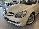 Mercedes-Benz SLK 200 Aut.|SportPaket|H/K|Airscarf|18"|Service - Mercedes-Benz SLK 200 mit Benzin-Antrieb: Cabrio, Automatik