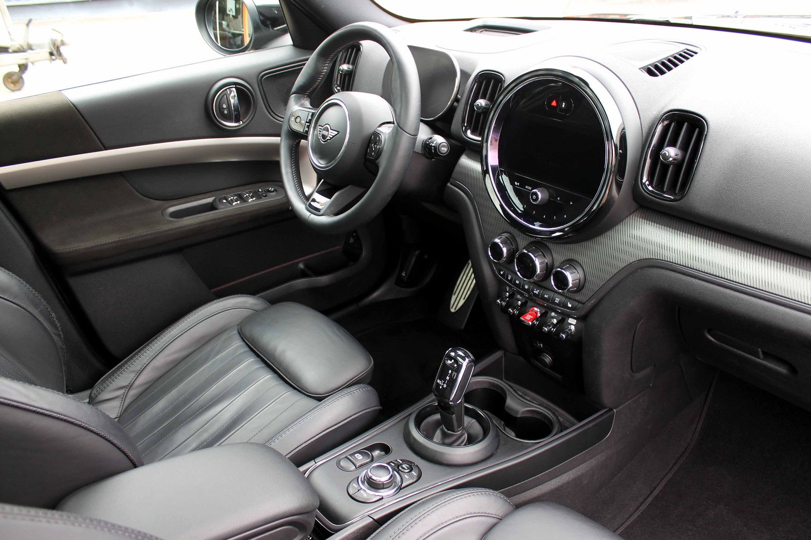 Fahrzeugabbildung MINI Countryman John Cooper Works ALL4 ACC PANO HUD