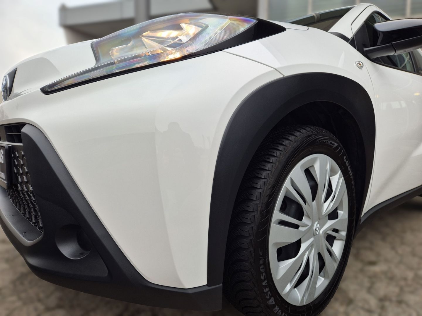 Fahrzeugabbildung Toyota Aygo X AYGO 1,0 Play Apple CarPlay Android Auto