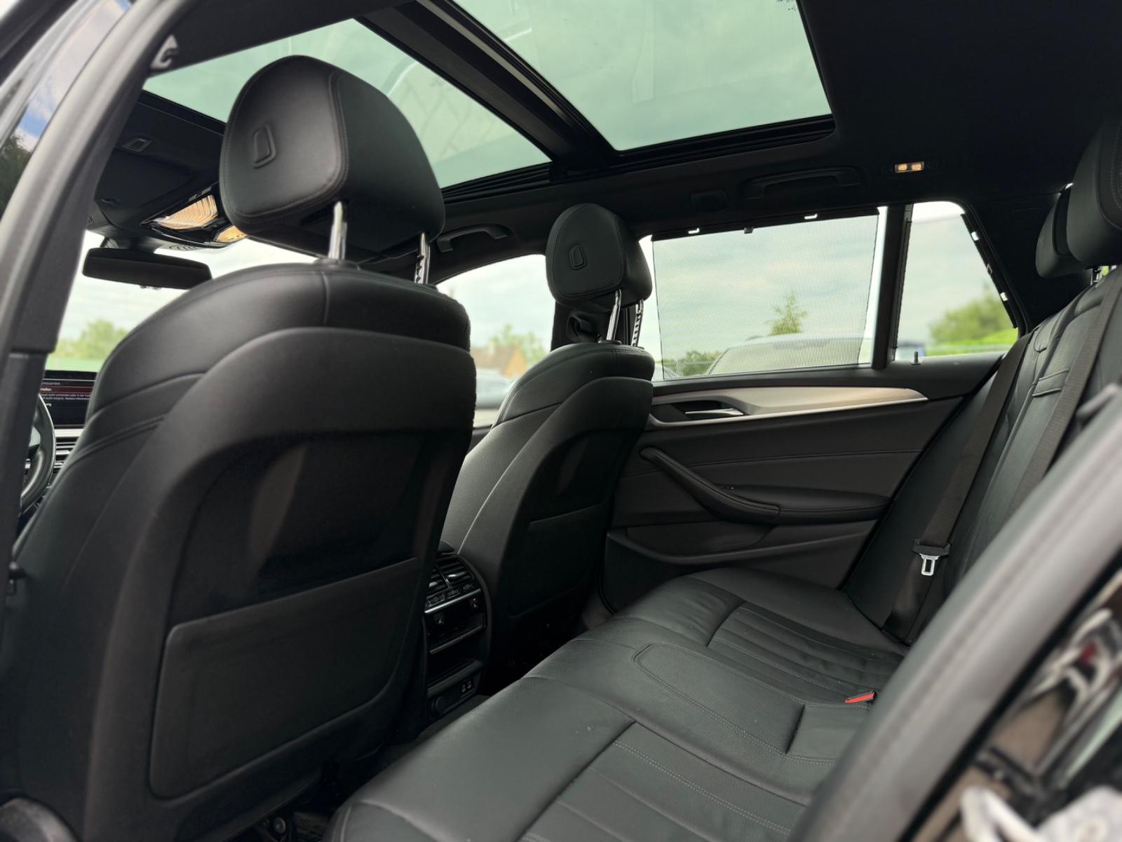 BMW 530d Touring*PANO*LEDER*HUD*LED*HIFI*APPLECAR*