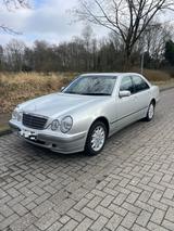 Mercedes-Benz E 200 KOMPRESSOR ELEGANCE Elegance - gebrauchte Mercedes-Benz E-Klasse aus dem Jahr 2001