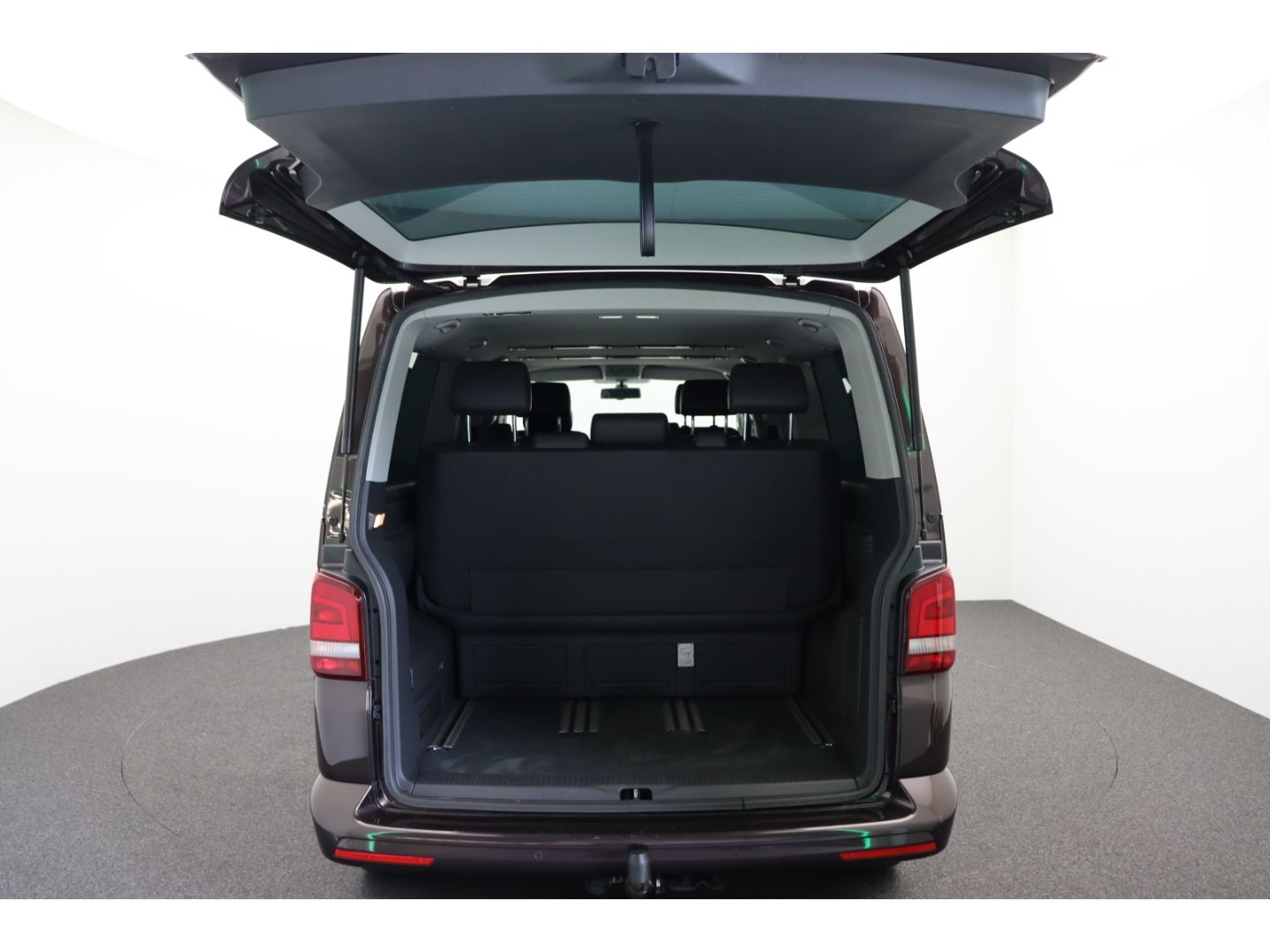 Fahrzeugabbildung Volkswagen T5 Multivan Bus Life lang AHK Bi-Xenon Standheiz