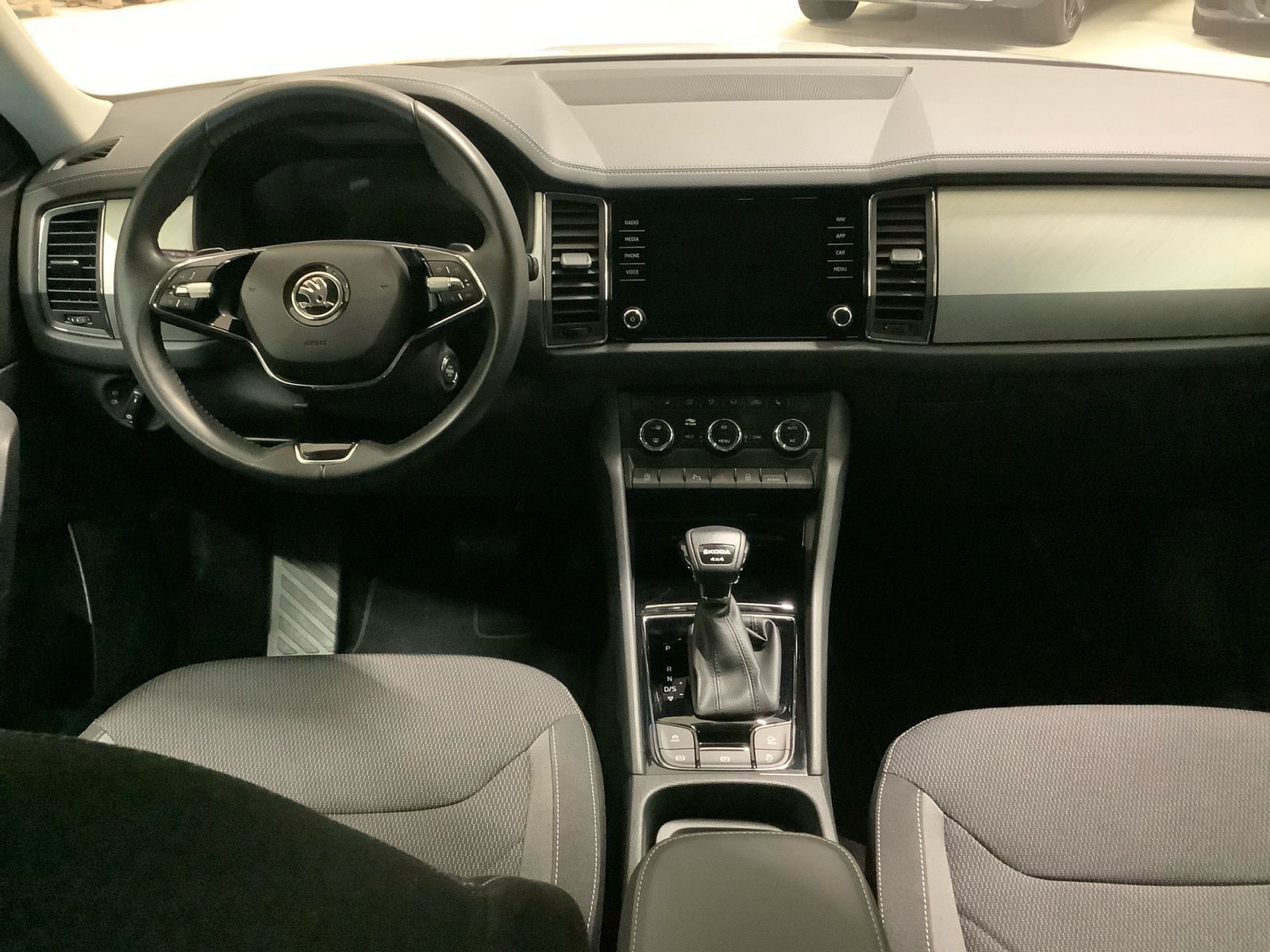 Kodiaq Ambition TDI 110 kW DSG 4x4 AHK EL SITZE