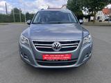 Volkswagen Tiguan Team BMT+AHK+PDC+SCHECKHEFT+WENIGE-KM+SPS - Volkswagen Tiguan Team mit Benzin-Antrieb