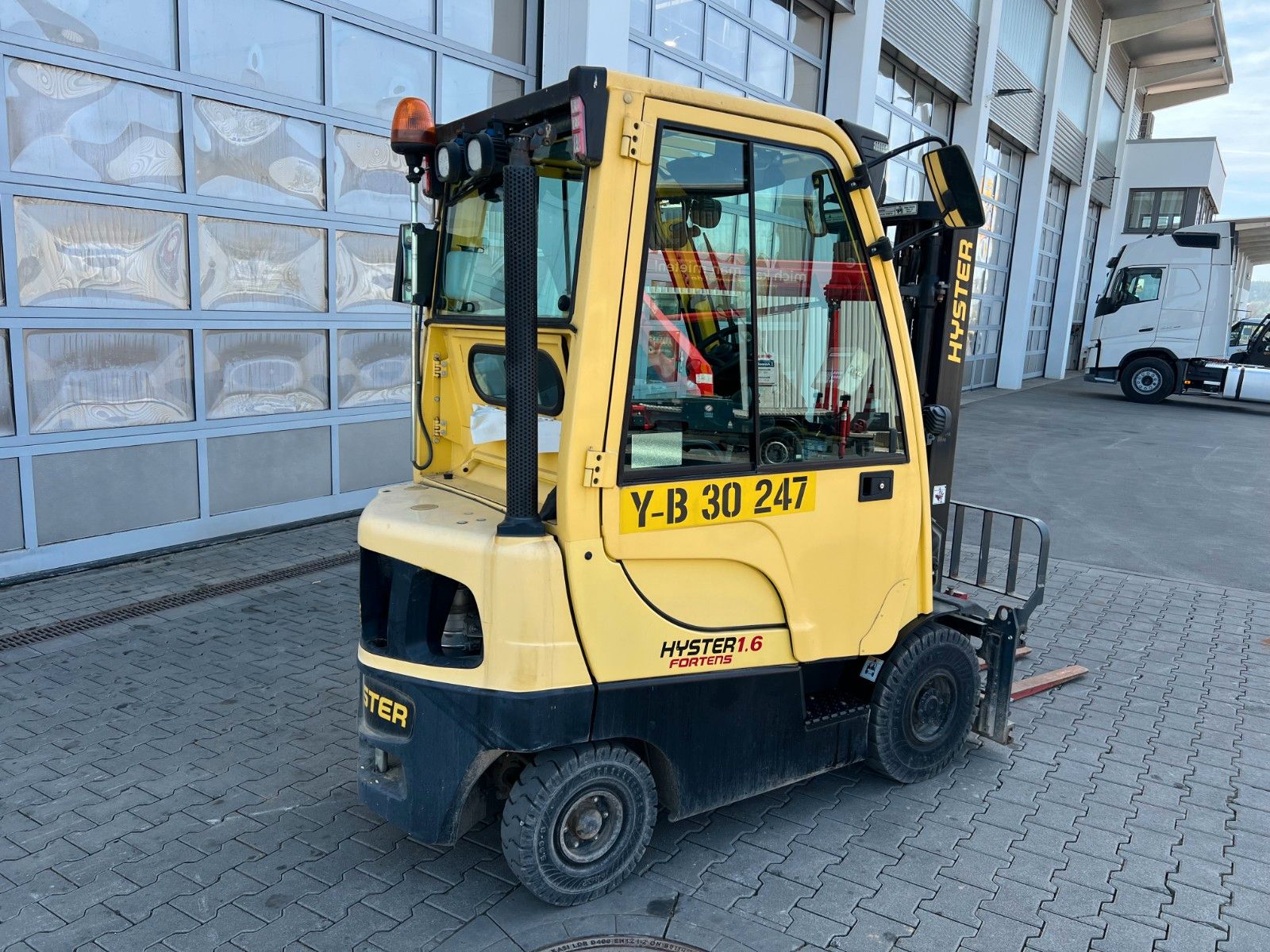 Fahrzeugabbildung Hyster H1.6 FT / Verstellgerät / HH: 4.45m / nur 434h