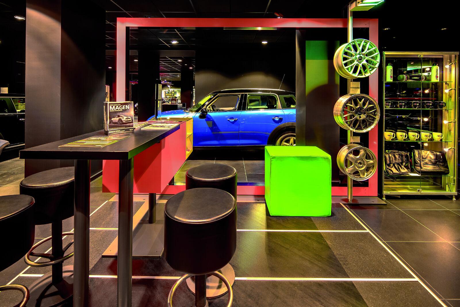 showroom-image-main