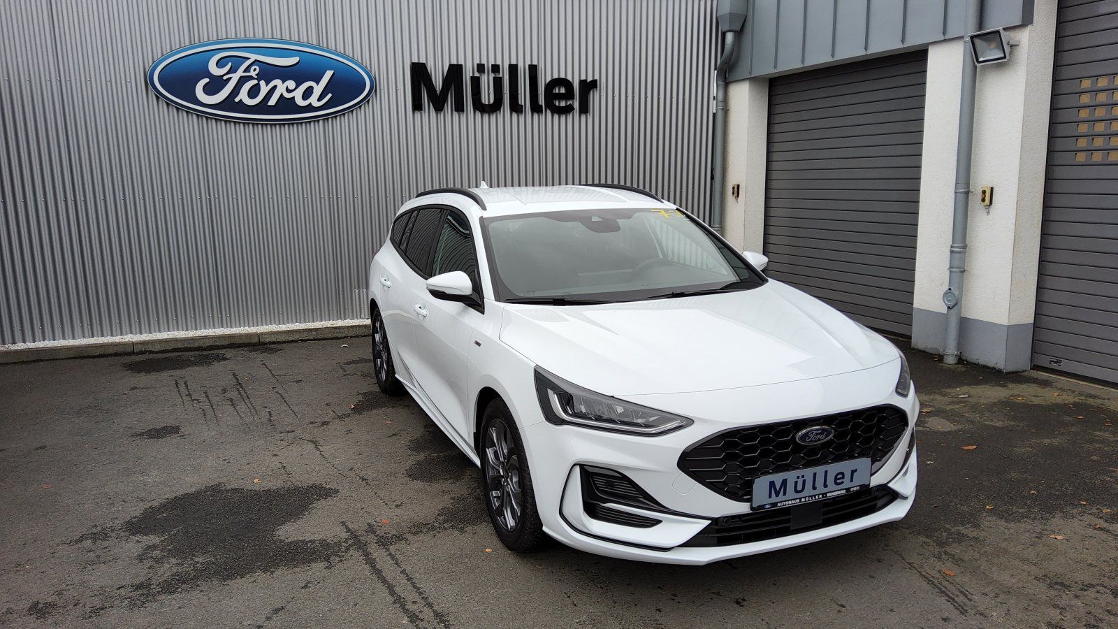 Ford Focus ST-Line Turnier 1.0 EcoBoost Allwetterreif