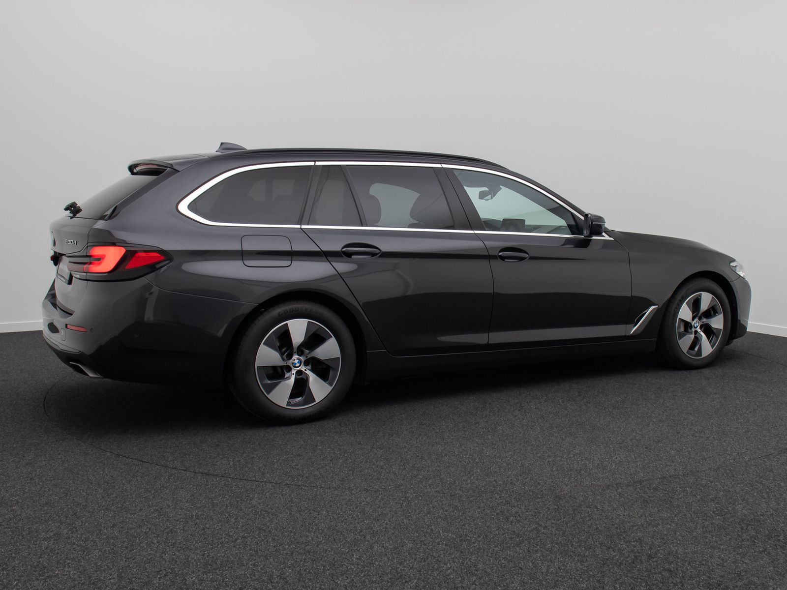 Fahrzeugabbildung BMW 530d xD ACC Alarm DAB Kamera 4xKlima Leder Sport