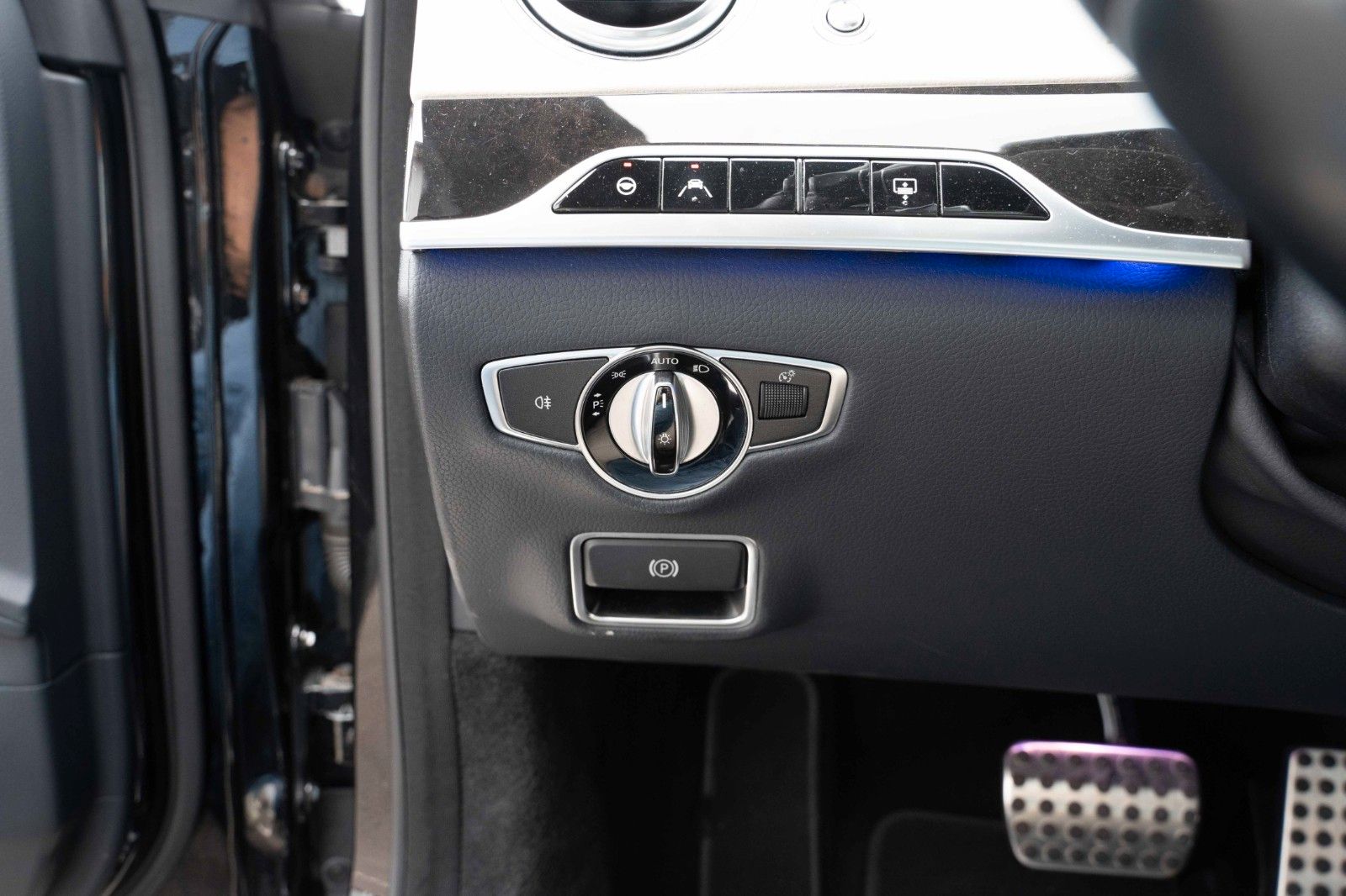 Fahrzeugabbildung Mercedes-Benz S 400D L 4M LANG AMG PANO BURM CHAUF FOND  MEMO