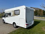 Carado 699cm Queensbett, Hydr. Stützen, AHK, TV/SAT - Carado C