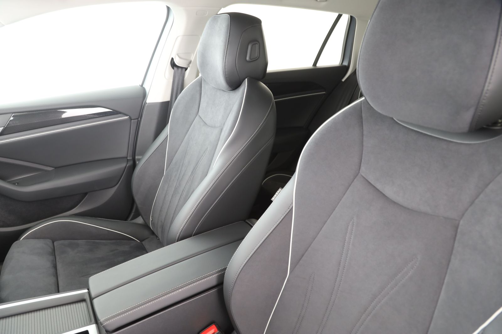 Volkswagen Passat Variant - Bild 15