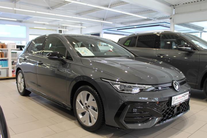 Volkswagen Golf 1.5 eTSI 110 kW R-Line PV:5.495,01€