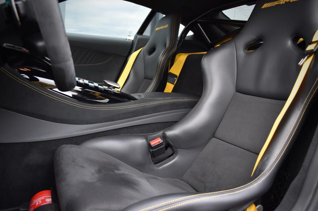 Mercedes-Benz AMG GT R