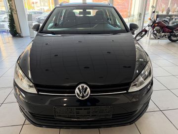 Volkswagen Golf - 5