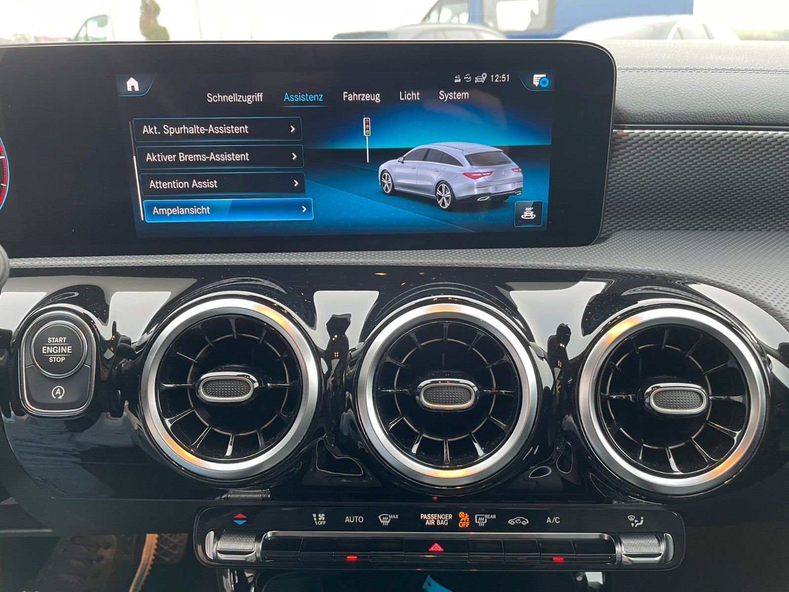 Fahrzeugabbildung Mercedes-Benz CLA 200 d SB Night+Pano+AHK+MBUX+R-Kamera+Leder