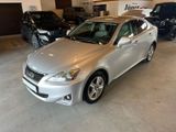 Lexus IS 200-DIESEL-BEI VERKAUF TÜV NEU- - Lexus IS 200: Limousine