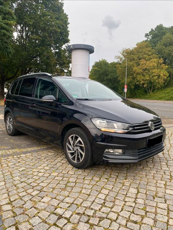 Image of Volkswagen Touran