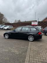 BMW 318 i Touring*Park-Distance*Sitzheizung*CD-Playe - BMW 3er Reihe aus 2007: Kombi