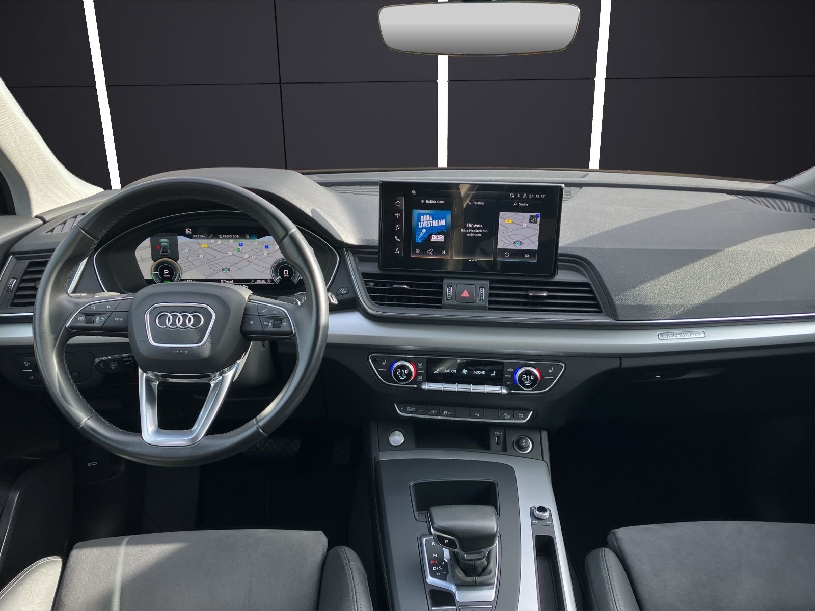 Fahrzeugabbildung Audi Q5 50 TFSI e quattro Matrix AHK RFK ACC SHZ