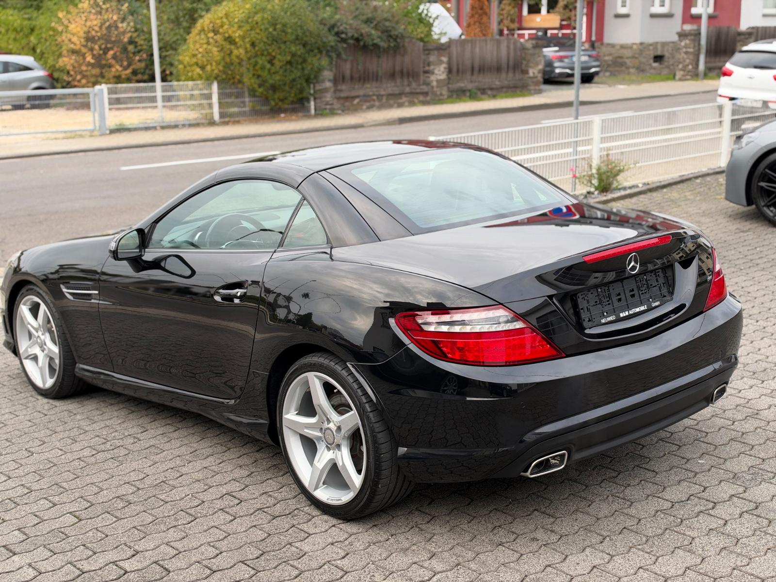 Mercedes-Benz SLK 350 V6 AMG-Line AirScarf 2.Hd Navi ILS Leder