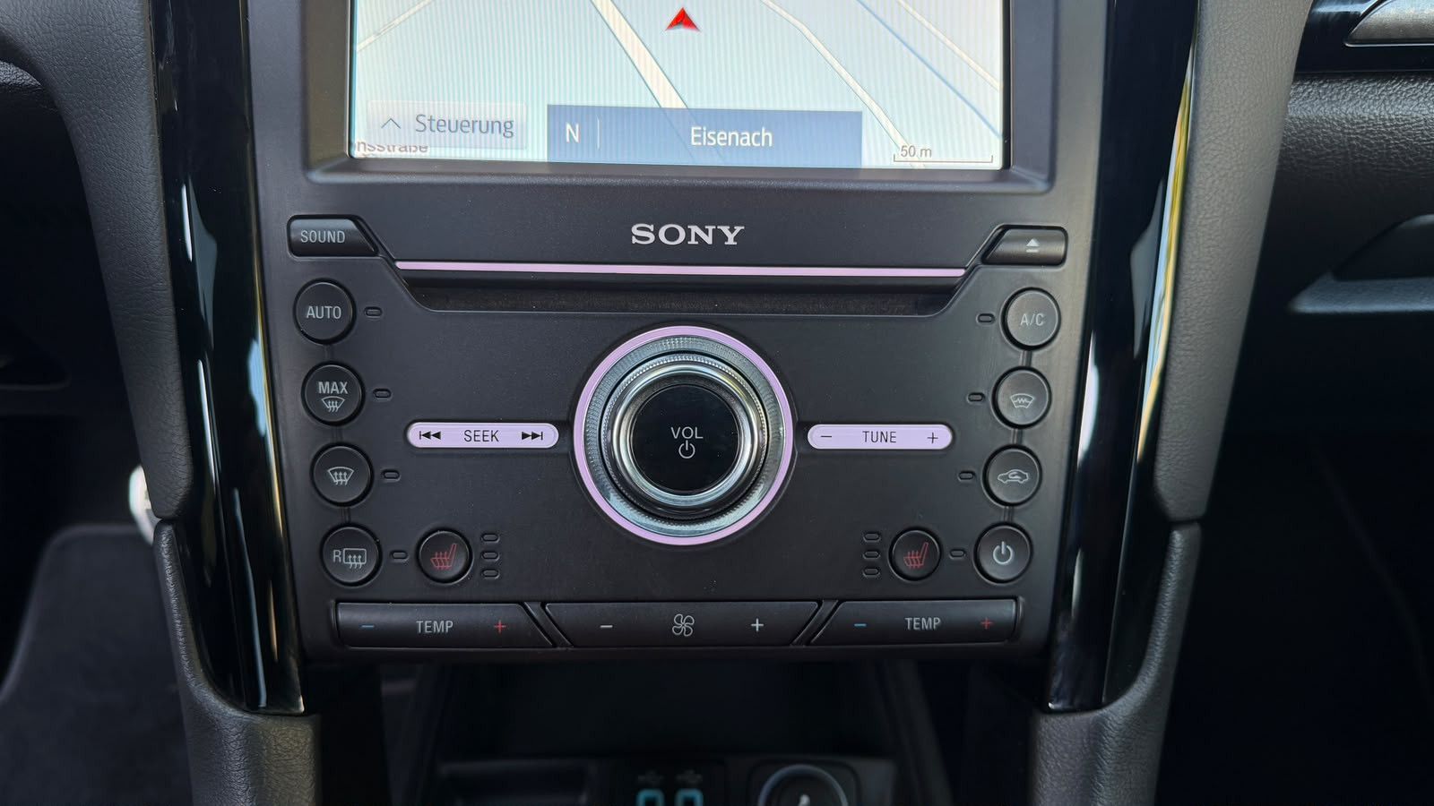 Fahrzeugabbildung Ford Mondeo 2.0EB Aut. ST-Line LED+STHZ+KAM+AHK+PANO+