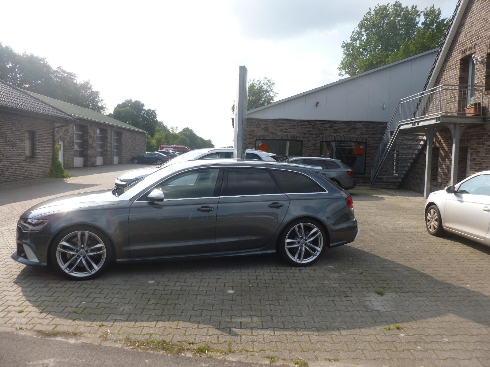 Audi RS6 RS 6 Avant 4.0 TFSI quattro