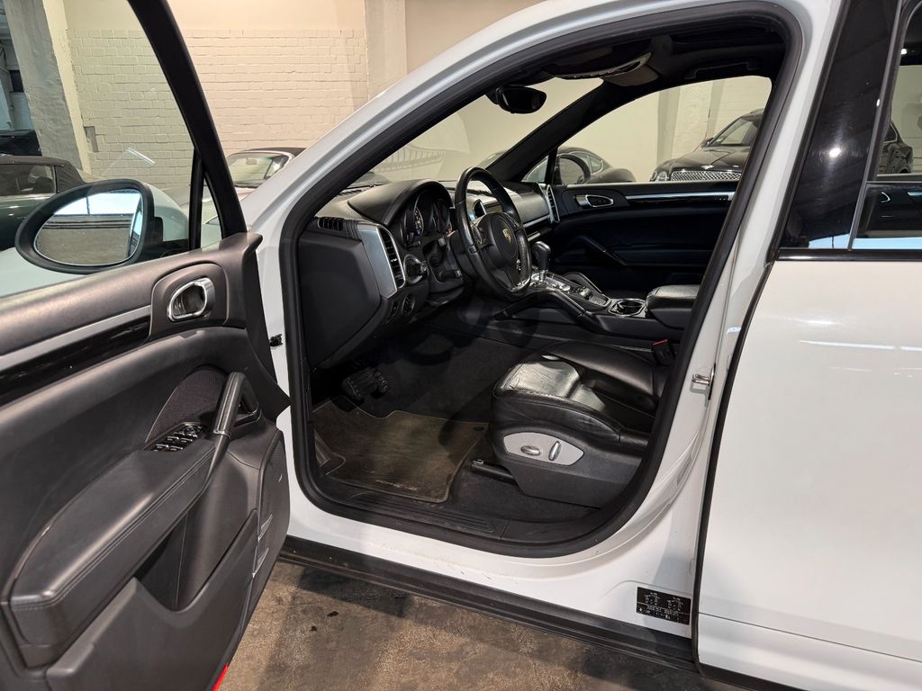 PORSCHE Cayenne V6, HU Neu! PORSCHE Cayenne V6, HU Neu!