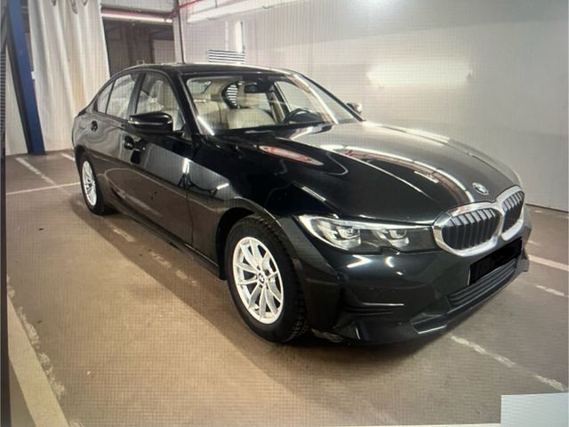 BMW 318 d Advantage/1.HD/VOLLLEDER/AHK/PDC/NAVI/TÜV