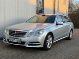Mercedes-Benz E 350 CDI+STANDH+MEMORY+SCHIEBEDACH+NAVI - Mercedes-Benz E 350: Silber, Standheizung