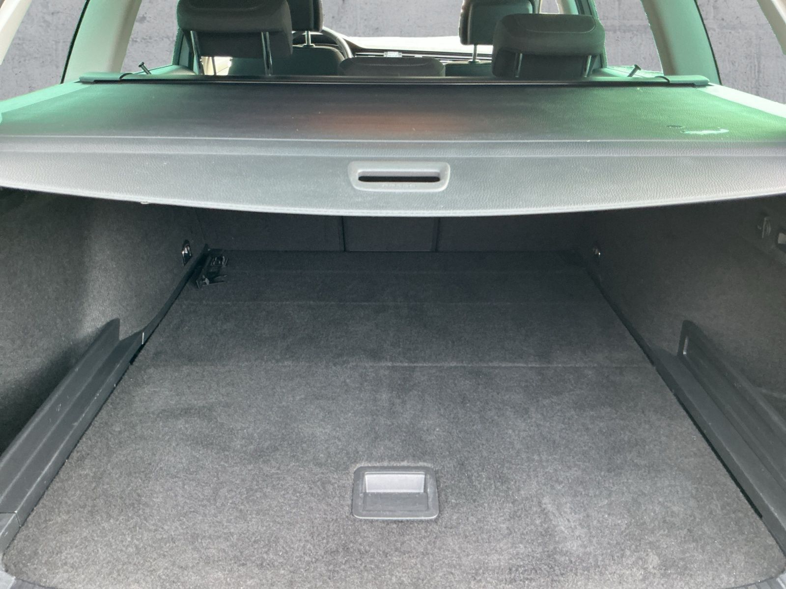 Volkswagen Passat Variant - Bild 14