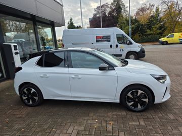 Bild 13 Opel Corsa F e Elegance