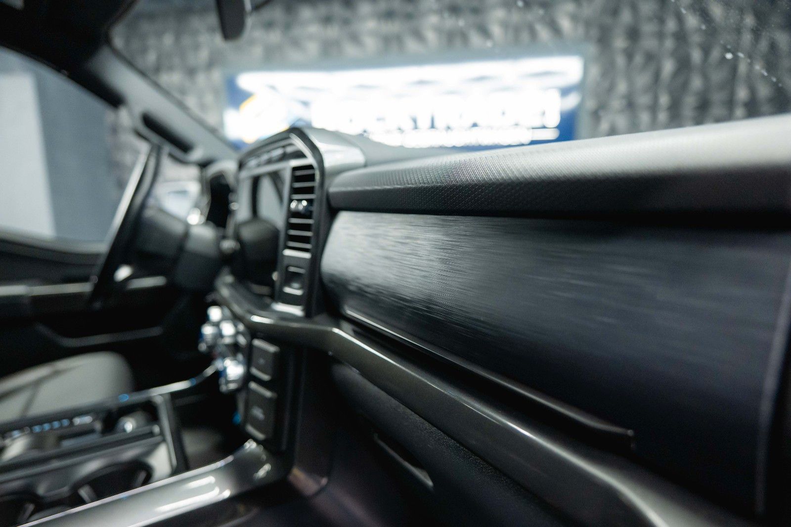 Fahrzeugabbildung Ford F150 5.0L V8 4x4 Offroad Sport Unfallfrei 19%VAT