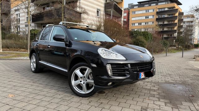 Porsche Cayenne S 4.8 V8/Panorama/AHK/Leder/Nav/BiXen/20