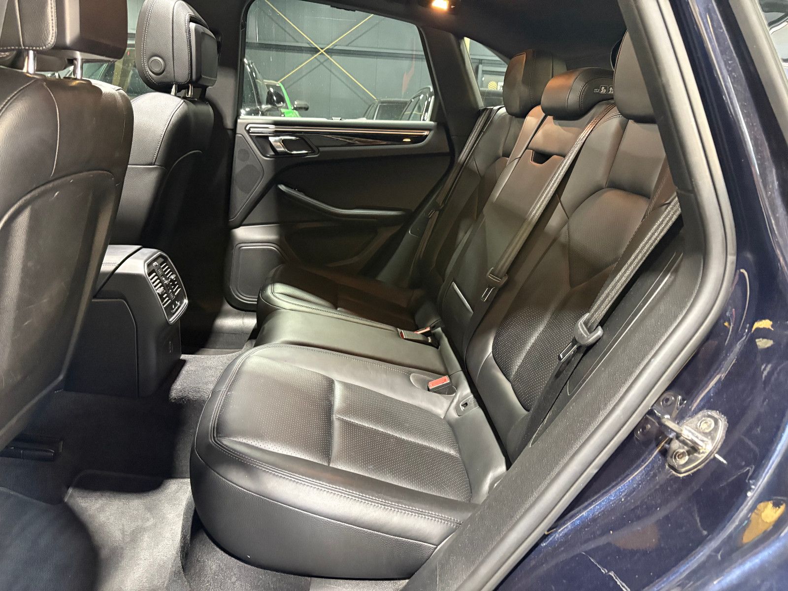 Fahrzeugabbildung Porsche Macan S Diesel/PANO/APPLE/NAVI/PDC/TEMPOMAT/SHZ