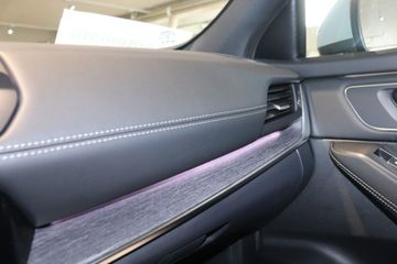 Fotografie des Nissan Qashqai 1.3 DIG-T MHEV Xtronic Tekna Pano