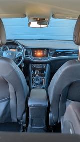 Opel Astra Sportstourer, EZ 06/2017, 155.000km - Opel Astra mit Diesel-Antrieb: 2.0