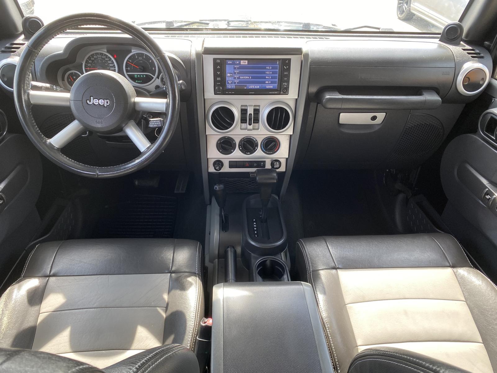 Jeep Wrangler Sahara/Leder/Navi/TÜN NEU/SOFTTOP