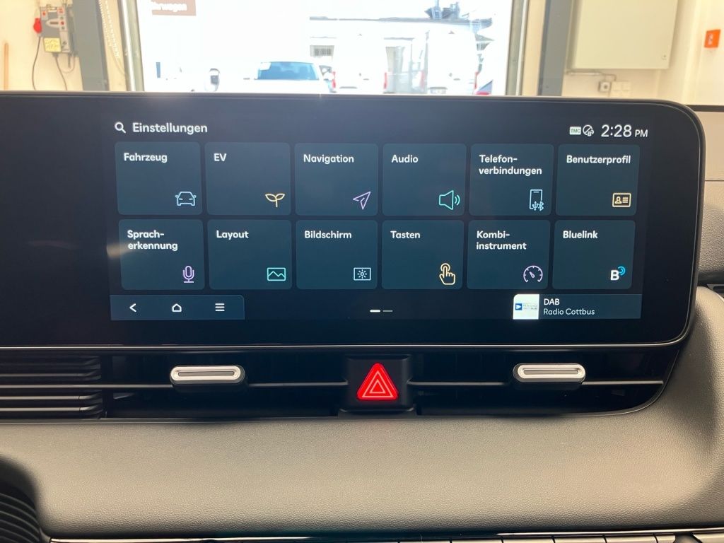 Fahrzeugabbildung Hyundai IONIQ 5 2WD 84kWh Centriq 2xKlima AUT KlimaA SHZ