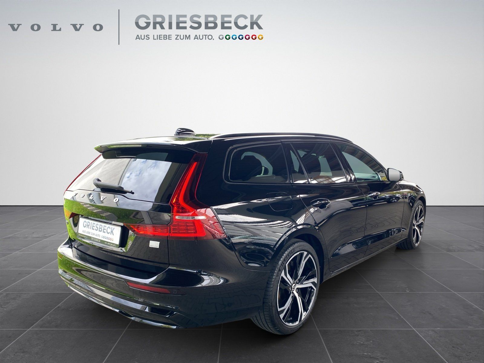 Volvo V60 T8 Plus Dark AWD*AHK*RFK*MMY*SHZ*StHzg* foto 5