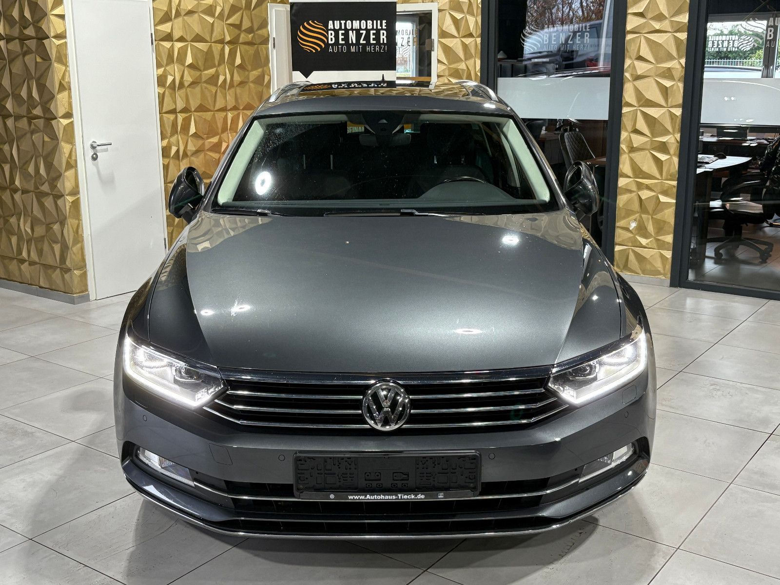 Fahrzeugabbildung Volkswagen Passat Variant Highline BMT/KAMERA/NAVI/SHZ/ACC/