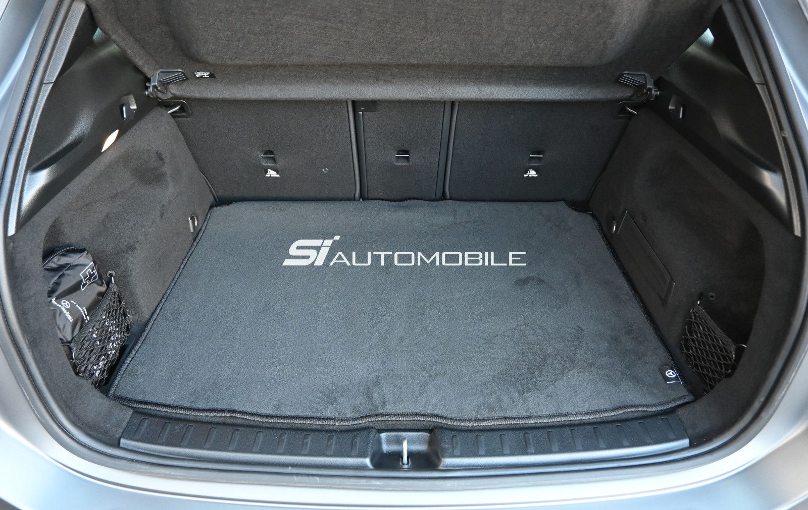 Fahrzeugabbildung Mercedes-Benz GLA 220 d 4M. AMG °ACC°AHK°STHZG°360°8x19-ZOLL°