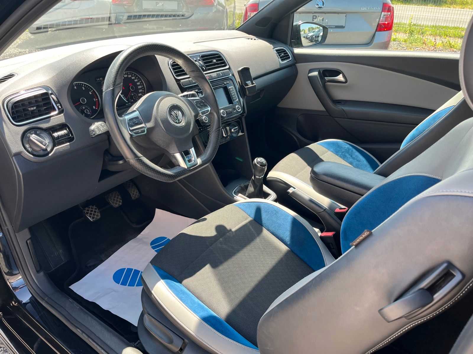 Fahrzeugabbildung Volkswagen Polo V 1.4 TSI BlueGT Navi Leder 1.HD SCHECKHEFT