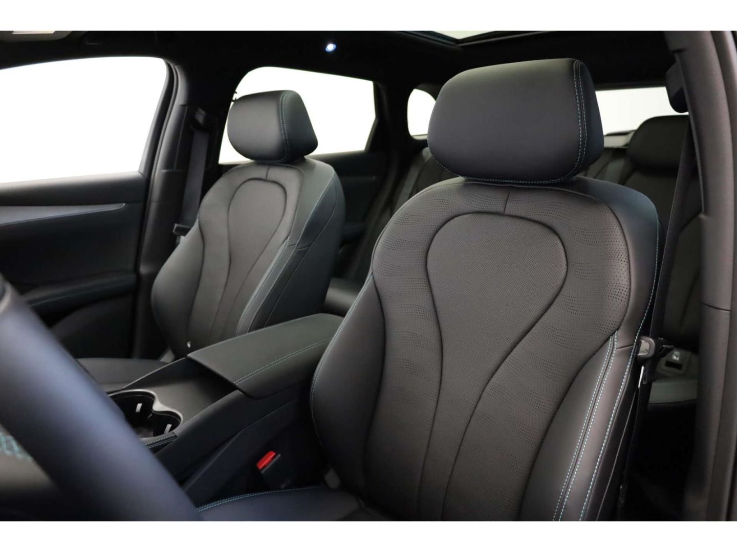 BYD SEAL 6
