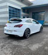 Opel Astra J OPC 2.0 Turbo - Opel Astra: Coupé, 2.0
