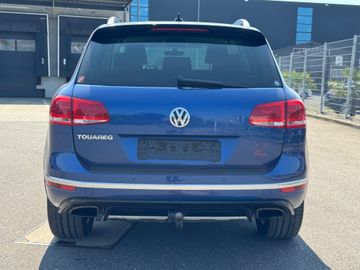 Volkswagen Touareg - 5
