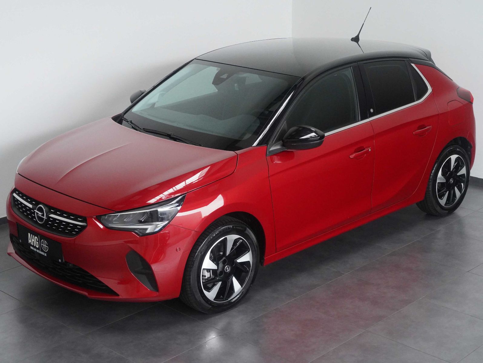 Fahrzeugabbildung Opel Corsa F e Elegance LED/CARPLAY/DAB/11KW